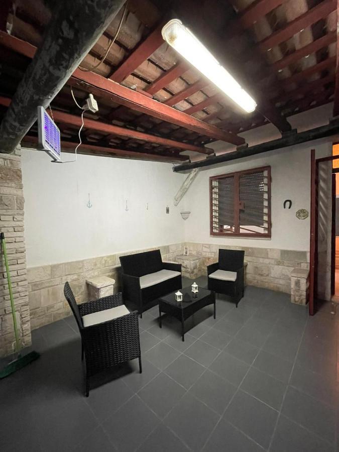 Casa Vacanze Linuccio Casalabate Bagian luar foto